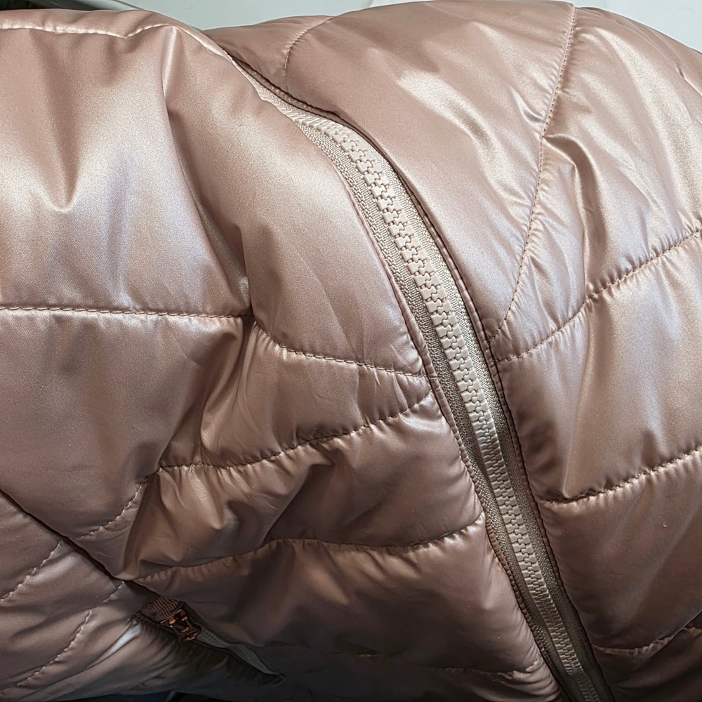 Puffer Vest Women Large Pink Rose Gold Metallic Quilted‎ Maurices, NWOT - Picture 6 of 8
